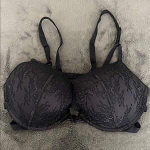 Victoria’s Secret push-up bra